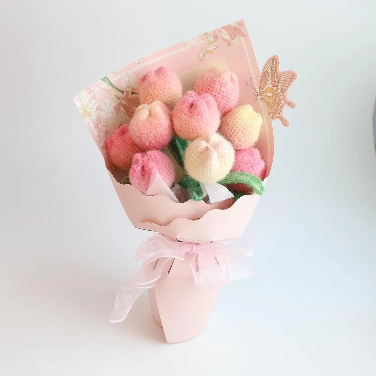 Gelb-oranger gehäkelter Tulpenstrauß - JAMES ALFONSO